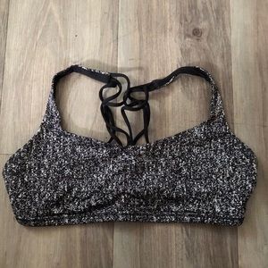 Lululemon free to be zen bra